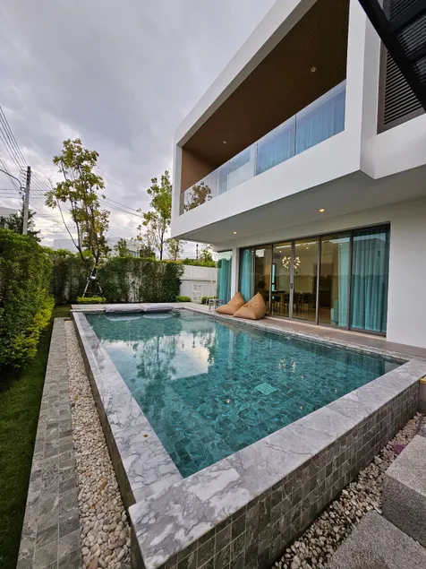 Casa Signature Pool villa-2 minutes walk to Ikea - Image 1