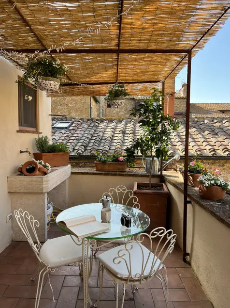 Live Like a Local & Private Concierge Service - Image 1