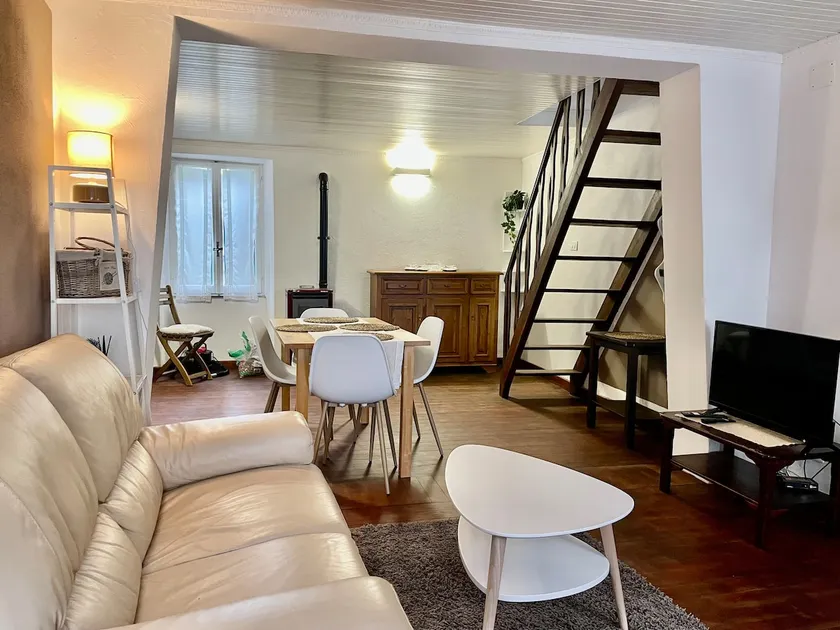 ”Fratelli Bandiera” House 009055-LT-0068 - Image 1