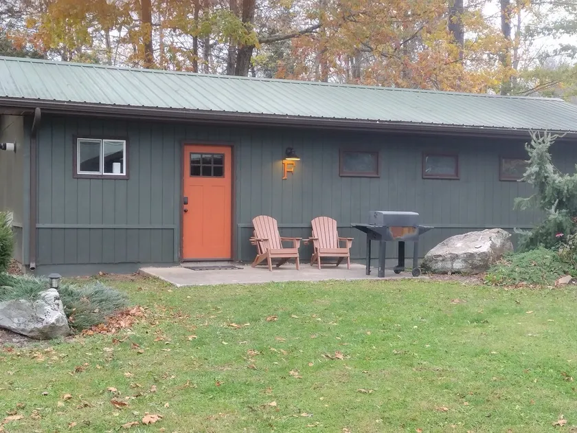 Deluxe Cabin F at Elk Creek Escape - Image 1