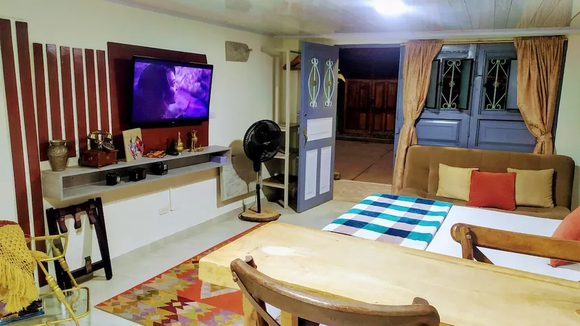 Urban mini loft studio apartment - Image 1