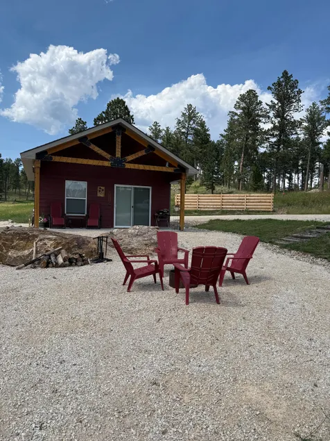 Custer Cozy Guest House - Image 1