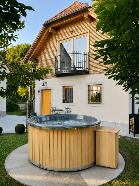 Sweet Retreat - Image 1