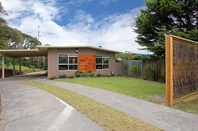 Hilltop Retreat - close to the beach, pet friendly - Image 1
