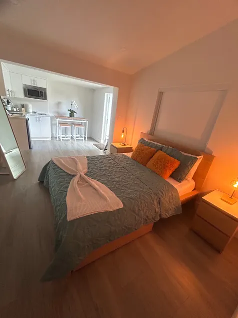 Rise Vacation Home - Image 1