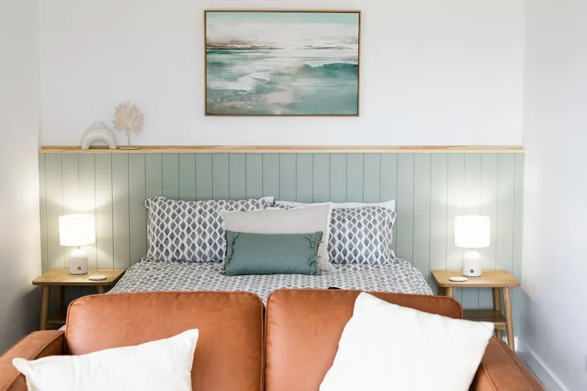 Beachfront Studio Apartment - Image 1