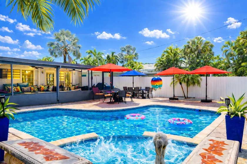 Sunny Escape • Heated Pool • Hot Tub • 1 Mi Beach - Image 1