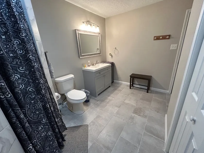 Accessible Guest Stay 1 in Texas City - Image 1