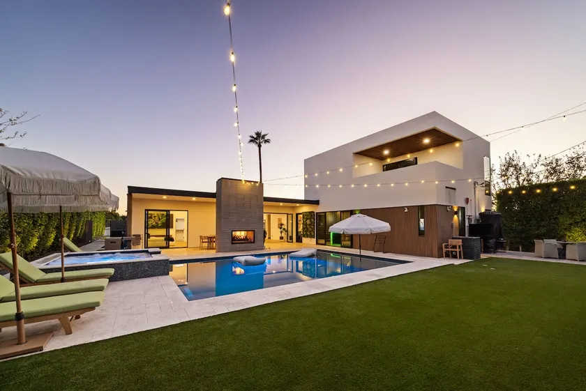 Green Acres Arcadia Pool/Hot Tub Sleeps 14 - Image 1