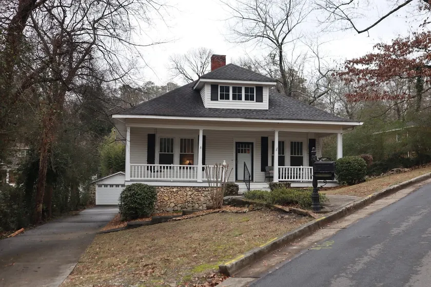 Hillside Cottage - Image 1