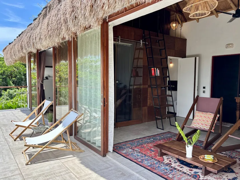 Guest suite VENUS, Boracay, cosy ocean view home with pool - Image 1