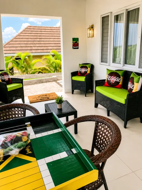 Star Apple Getaway |Pool |Playground - Image 1