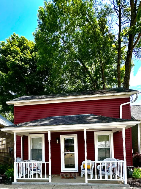 The Cozy River Home - Image 1