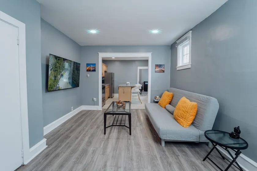 Stylish 1BR Apartment Retreat in Philly - Image 1
