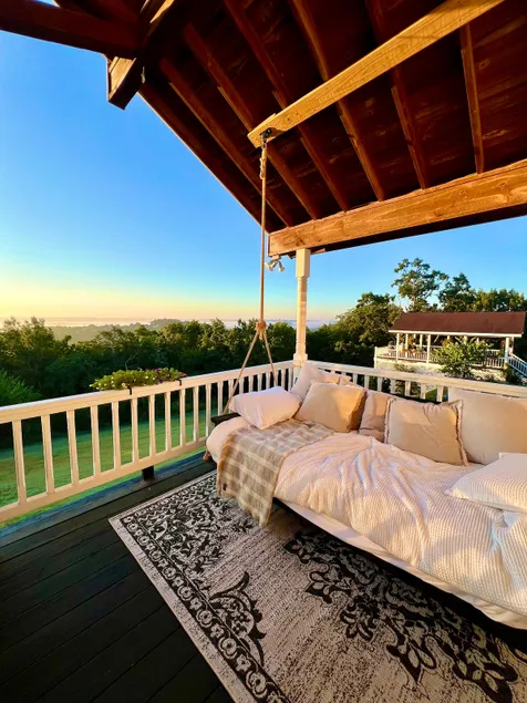 The Lookout House at The Bluebird - 2 bedroom - Image 1