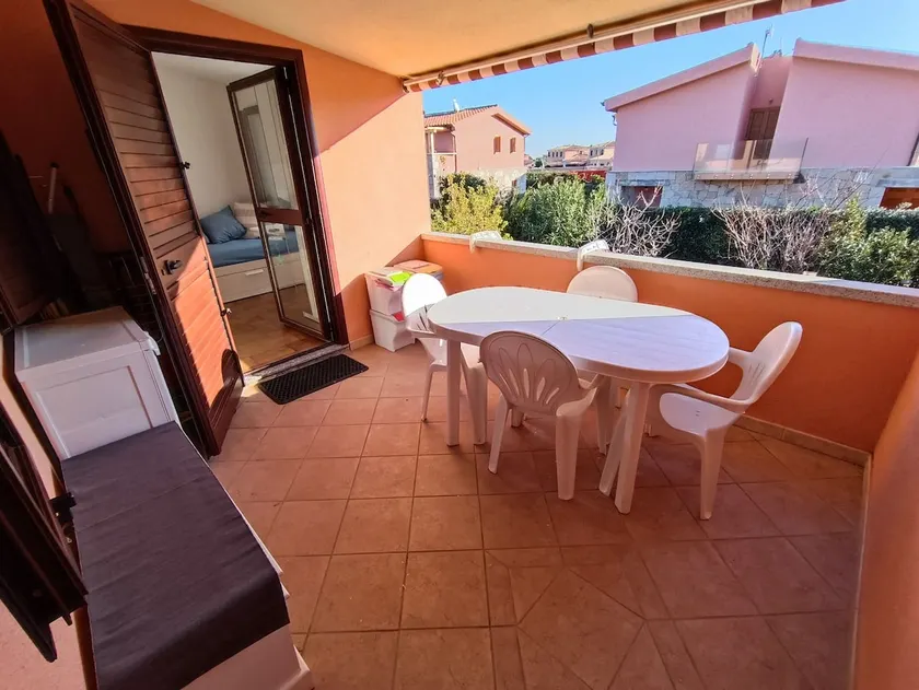 Two-room apartment with veranda, San Teodoro - Image 1