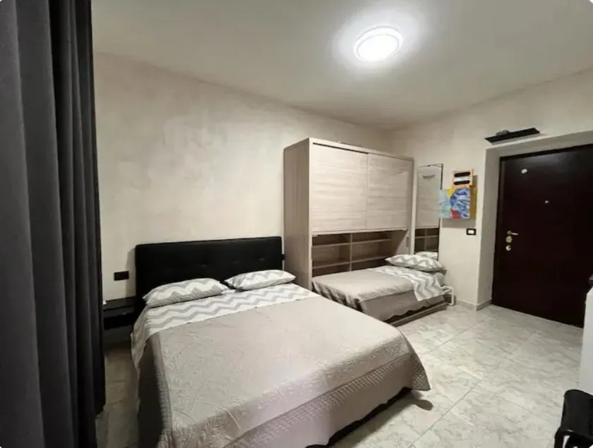 Central Station Studio Flat - Image 1