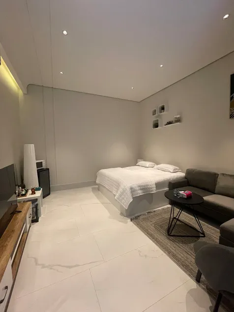 Quiet and elegant studio with self check-in 3 - Image 1
