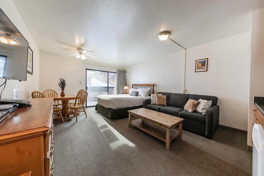 Cozy Studio w/Kitchenette and Balcony #212 at Donner Lake Village - Image 1