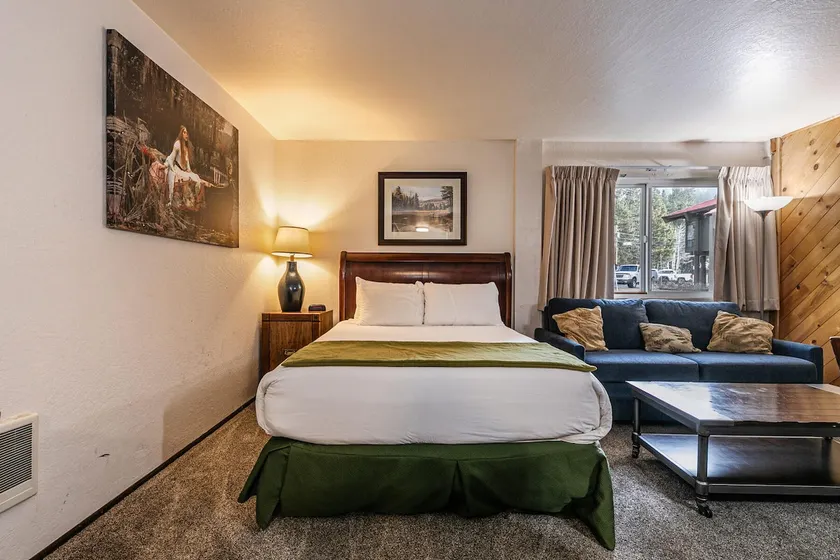 Delightful Studio w/Kitchenette #111 at Donner Lake Village - Image 1