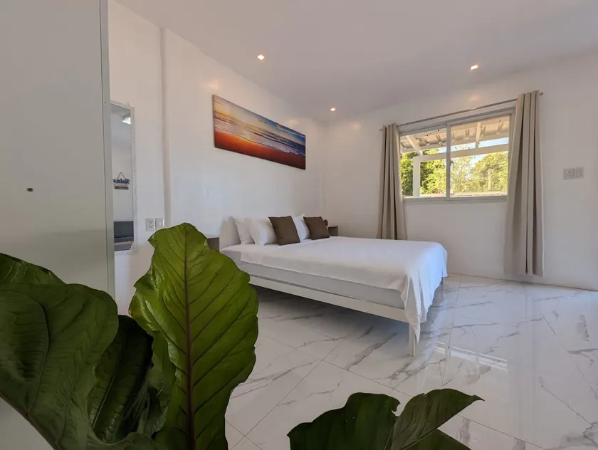 Deluxe Suite - WiFi nearby the Beach & Vigan City - Image 1