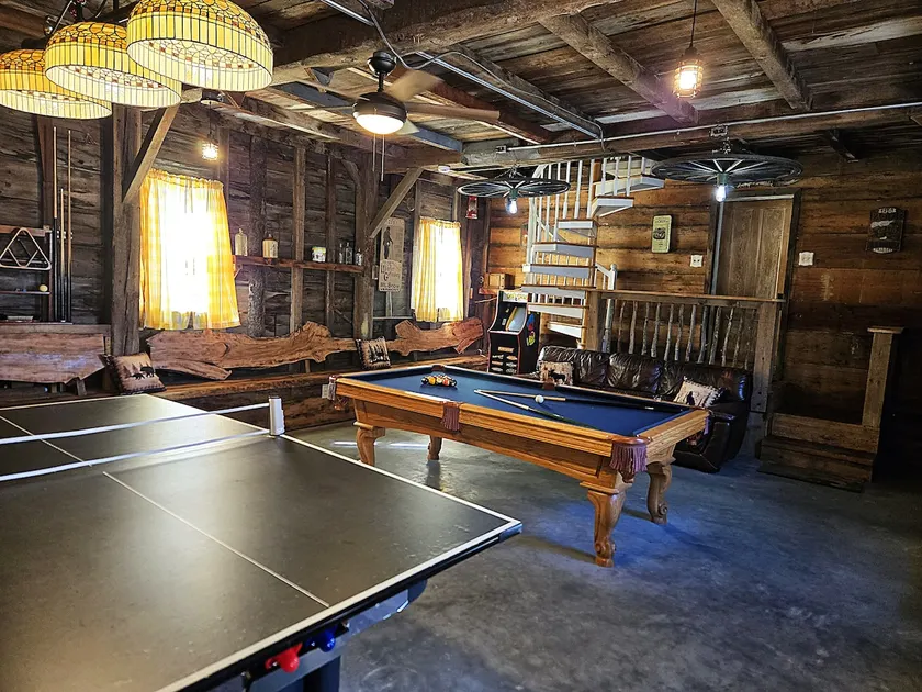 Game Room, near skiing and lake, walk to downtown - Image 1