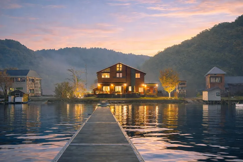 The Lake House 野尻湖 - Image 1