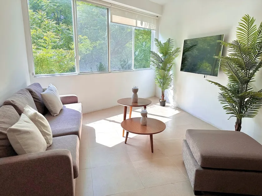 3 bedroom, beach close, pool, park. - Image 1