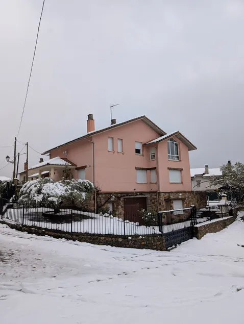 The house of Serafín and Manoli. - Image 1