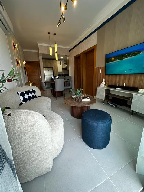 Evaristo Morales Luxe| Modern 1BR King Bed Balcony - Image 1