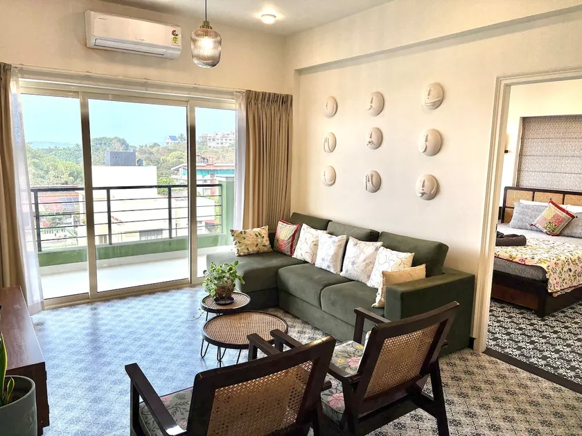 Peaceful 3BHK with Stunning River Views & Comfort - Image 1