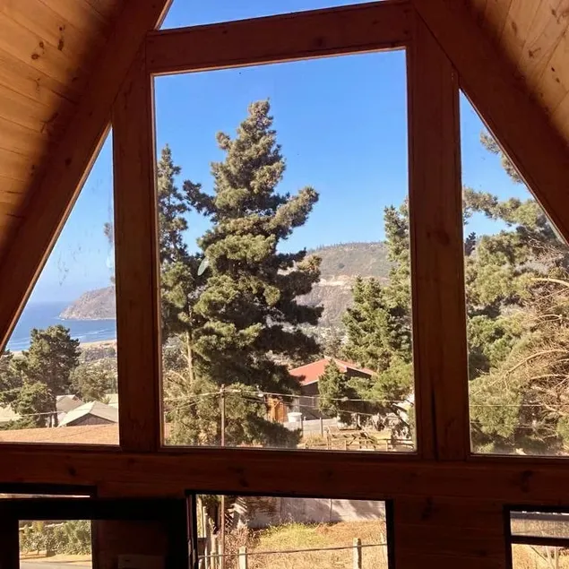 Nice rustic cabins with ocean views - Image 1