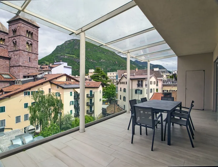Museum Penthouse - 200 sqm with garage - downtown Bolzano - Image 1