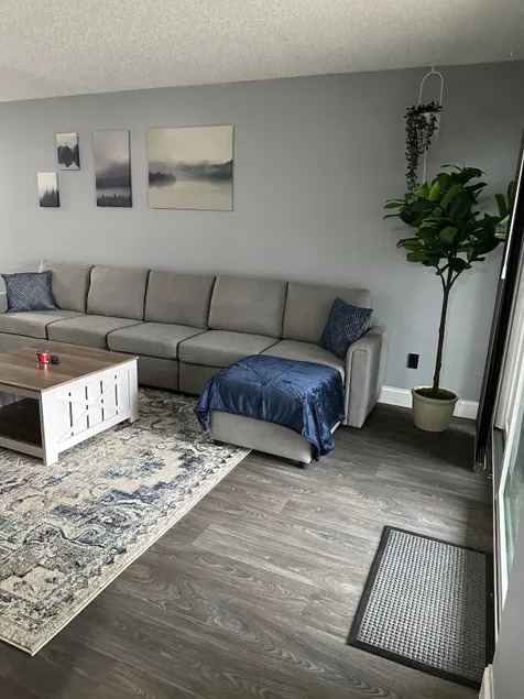Modern Living New 2bed 2bath Condo - Image 1