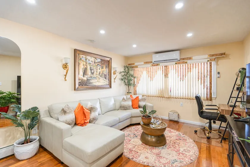 Hidden Delight/2Br getaway Close to JFK/ - Image 1