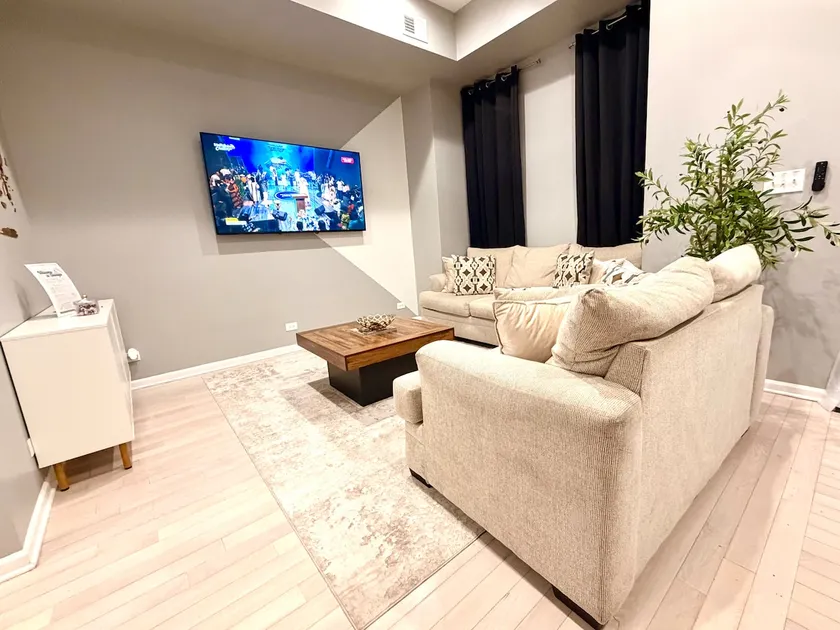 Modern Home 4BR/3BA | Public Transit | WFH - Image 1