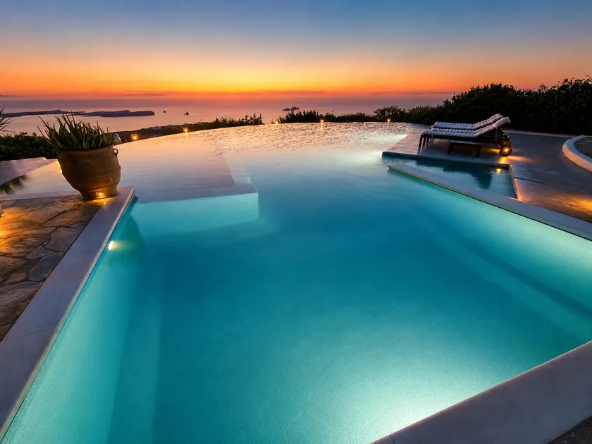 Luxury Private Villa with Infinity Pool & Sunset Sea Views – Paros - Image 1
