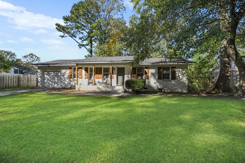 Peace in Goose Creek near Charleston - Image 1