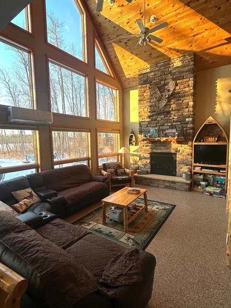 Cozy A- frame cabin on Hill Lake - Image 1