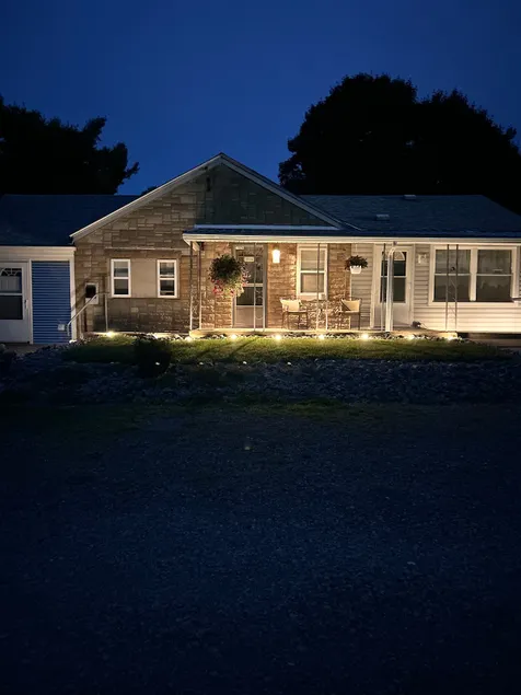 Lovely Duplex with high speed wifi Side 2 - Image 1