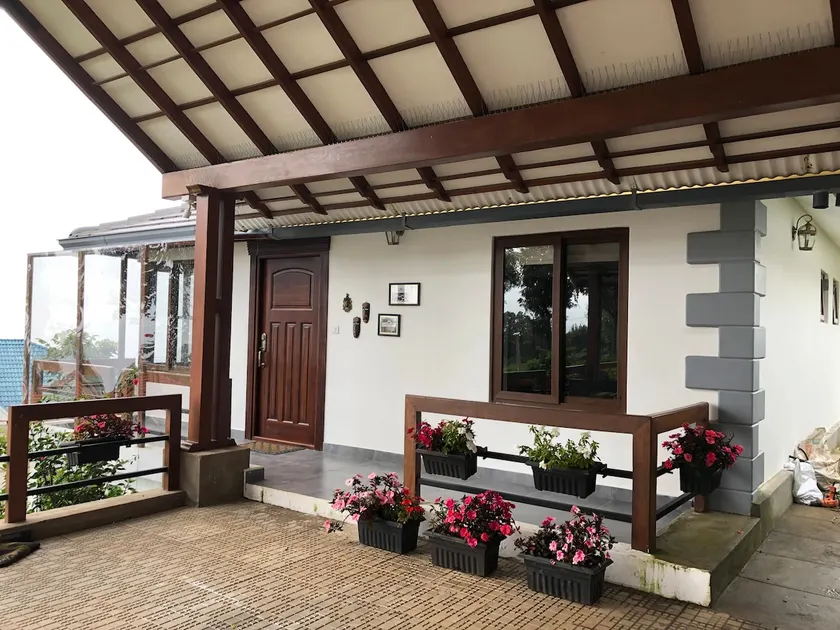 Grayshott little cottage - Image 1