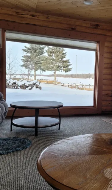 Rainy River Fishing Retreat! - Image 1