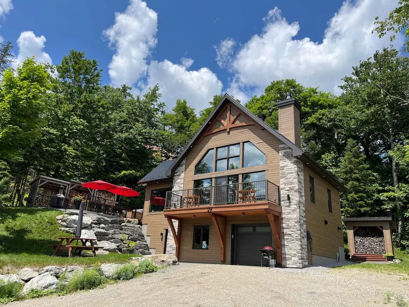 Promontoire-29 Mountain chalet with a hot tub - Image 1