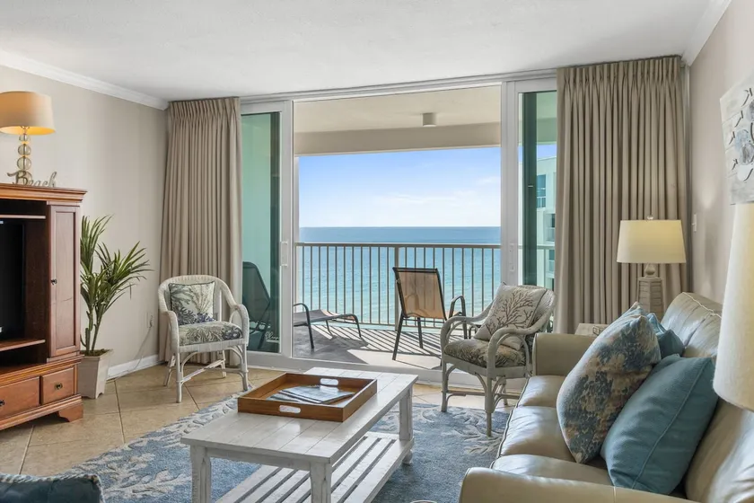 Condo spacieux Destin avec de belles vues sur l'océan, configuration saisonnière gratuite de la plage - Image 1