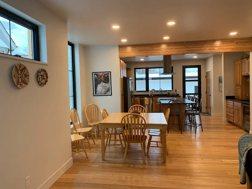 New Townhome Close To Downtown! - Image 1