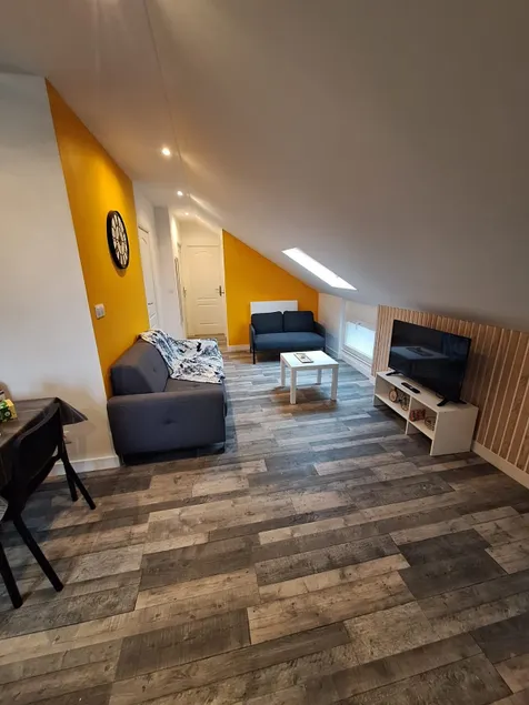 Maison Lyé - Image 1