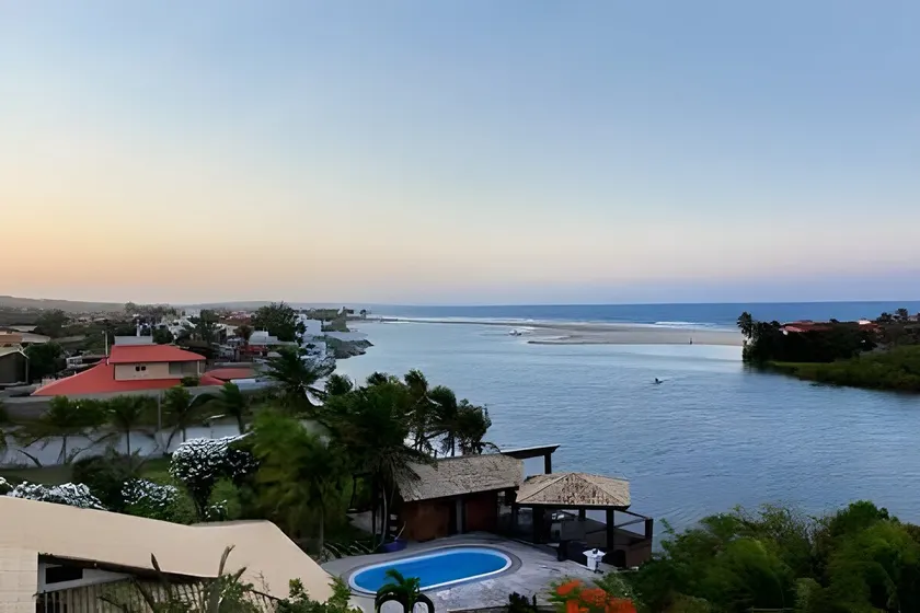 Mansão da Barra (right on the sand) - Image 1