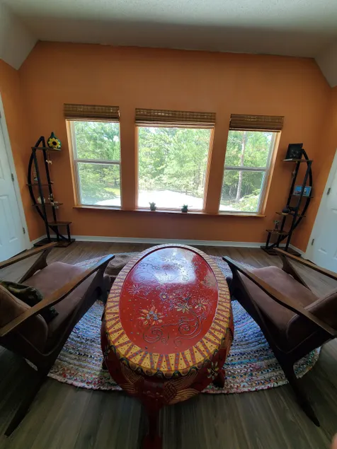 Inspiring peaceful escape great 4 artist & writers - Image 1