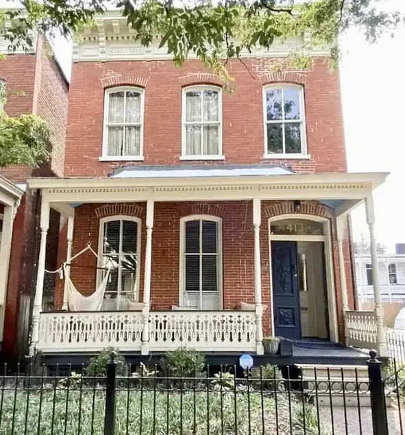 Large City Center House - 7 BEDS/2 BA w/ parking - Image 1