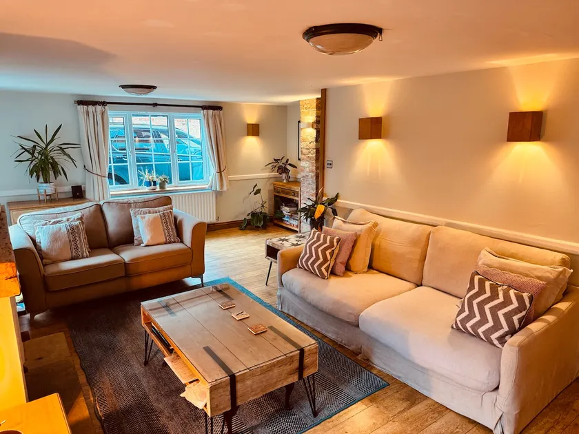 Holly Nook, Holiday Cottage - Image 1
